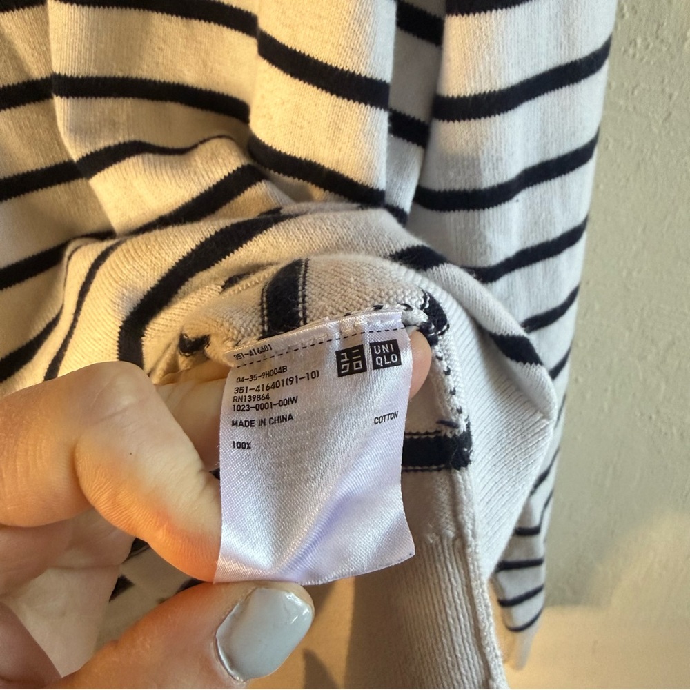 Uniqlo Black and White Striped Crewneck Sweater 100% Cotton Mens Size Large - Picture 4 of 6